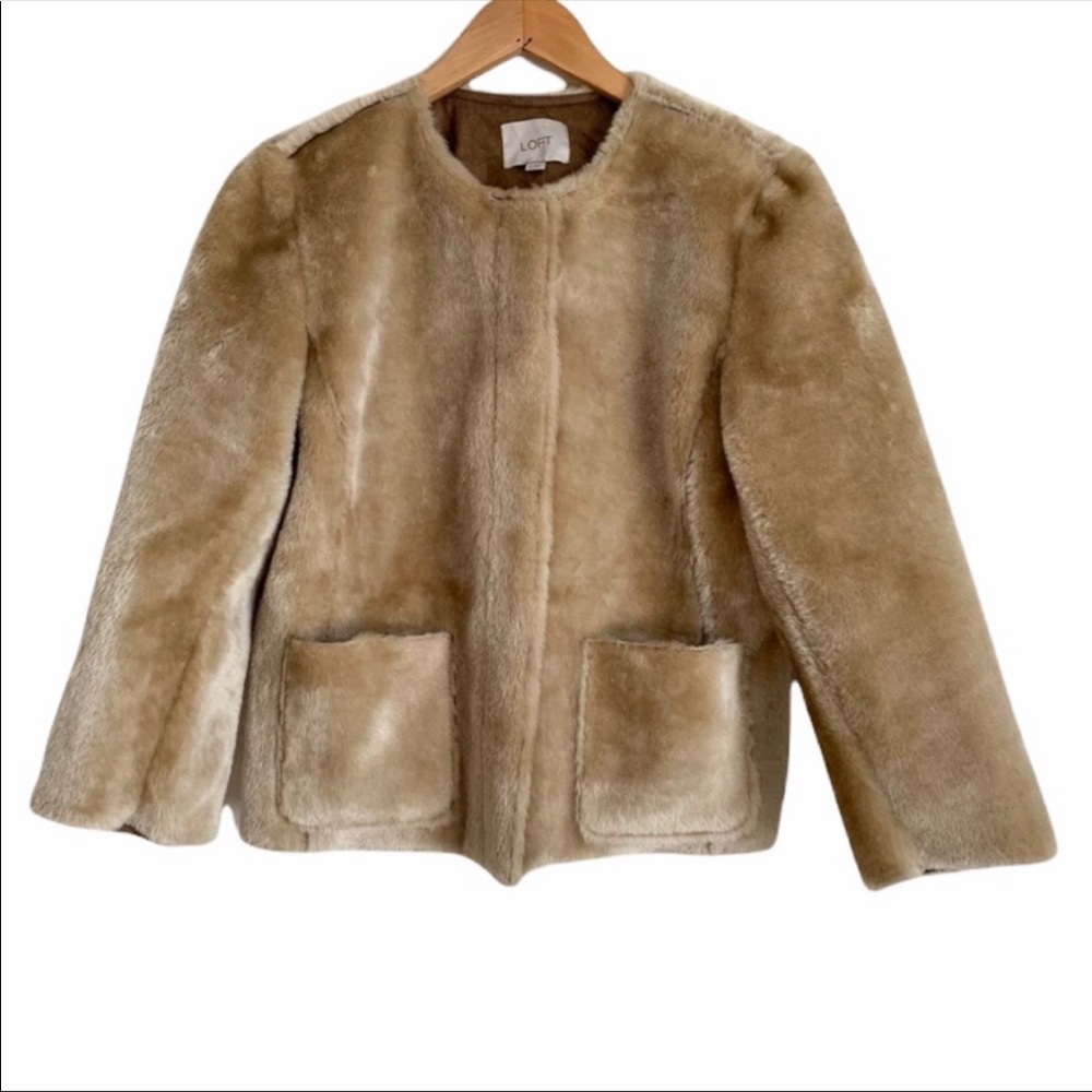 NWT Loft tan faux fur full zip jacket size small